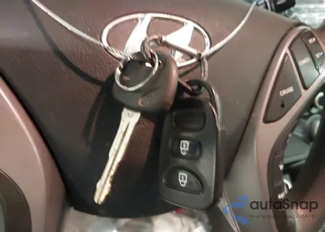 2014 Hyundai Elantra Se z USA, uszkodzony, nr VIN 5NPDH4AE6EH504302